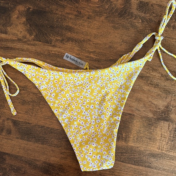 Zaful bikini bottoms. - Picture 5 of 6